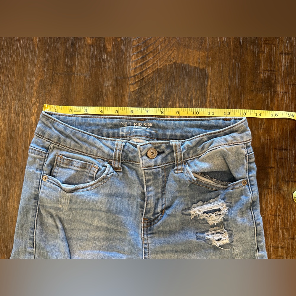 Distressed Skinny Jeans - Picture 3 of 8